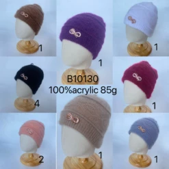 Bonnet Epais Avec Nœud De Papillon Diamanté (x12)