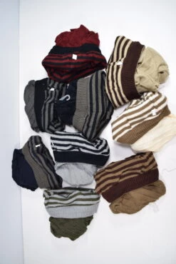 Bonnet Et Cache Cou Homme Double Faces (x12) -Grossistefrance Soldes DSC 0010 scaled 1