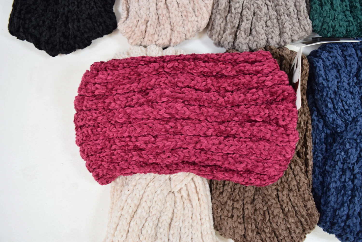 Bandeau Simple Sans Motif Velour (x12) 4 Bandeau Simple Sans Motif Velour (x12) – Image 4