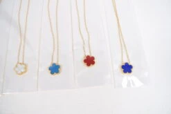 Collier Doré Motif Fleur (x12) 5 Collier Doré Motif Fleur (x12) -Grossistefrance Soldes DSC 0530 scaled 1