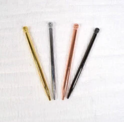 Stylo Avec Tête-Morte En Déco (x12)