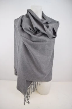 Écharpe 30% Laine Touche Cachemire (x12) -Grossistefrance Soldes DSC 0781 scaled 1