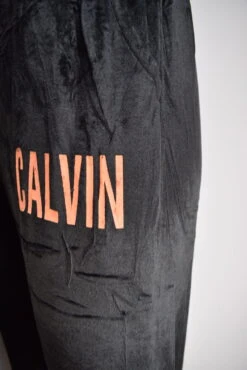 Pantalon Velours Coloré Motif Calvin (x12) 7 Pantalon Velours Coloré Motif Calvin (x12) -Grossistefrance Soldes DSC 0789 scaled 1