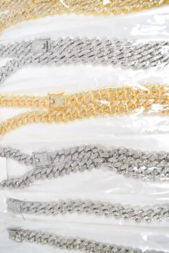 L’ensemble Bijoux Collier Et Bracelet Diamanté (x6) -Grossistefrance Soldes DSC 0797 scaled 1