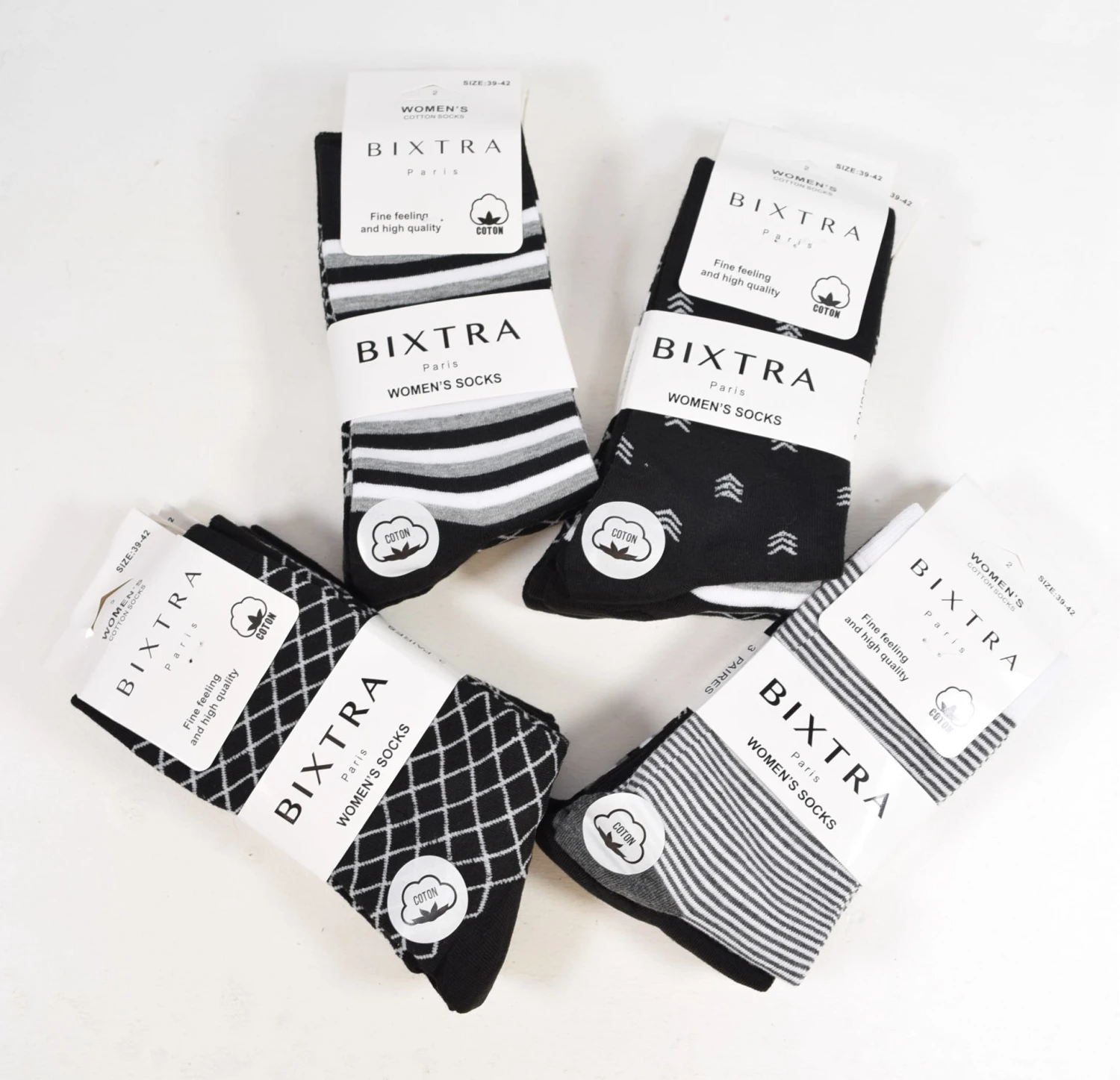 1 Paquet De 12 Paires Chaussettes Femme Motifs Mélangés 9 (x2) 1 1 Paquet De 12 Paires Chaussettes Femme Motifs Mélangés 9 (x2)