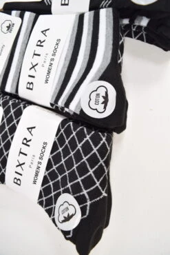 1 Paquet De 12 Paires Chaussettes Femme Motifs Mélangés 9 (x2) 5 1 Paquet De 12 Paires Chaussettes Femme Motifs Mélangés 9 (x2) -Grossistefrance Soldes DSC 0889 scaled 1